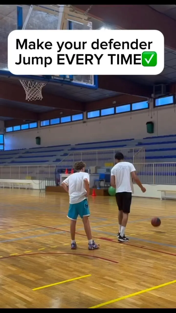 Face up situation : footwork, shot fake and finish.